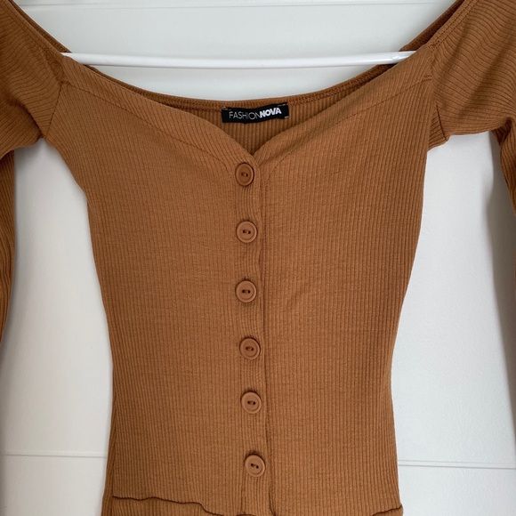 Off Shoulder Ribbed Bodysuit - Picture 2 of 4